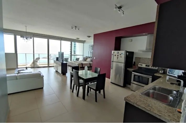 Se alquila apartamento amoblado en Punta Pacífica