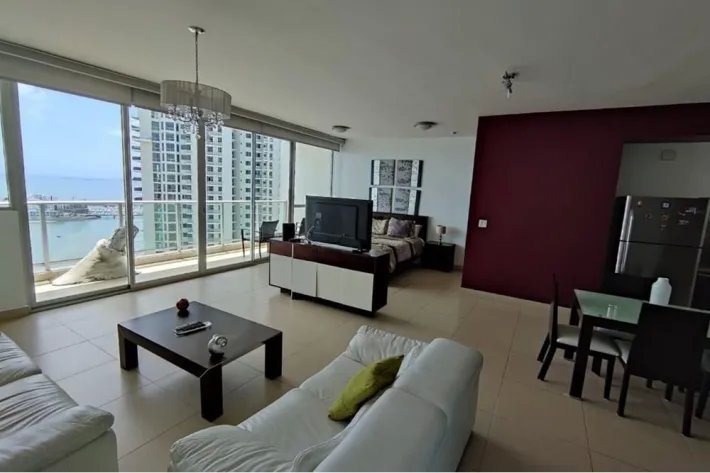 Se alquila apartamento amoblado en Punta Pacífica