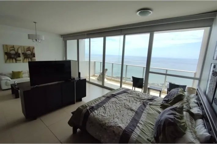 Se alquila apartamento amoblado en Punta Pacífica