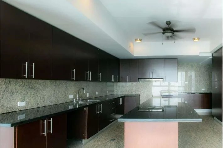 Venta de Apartamento en The Point, Paitilla
