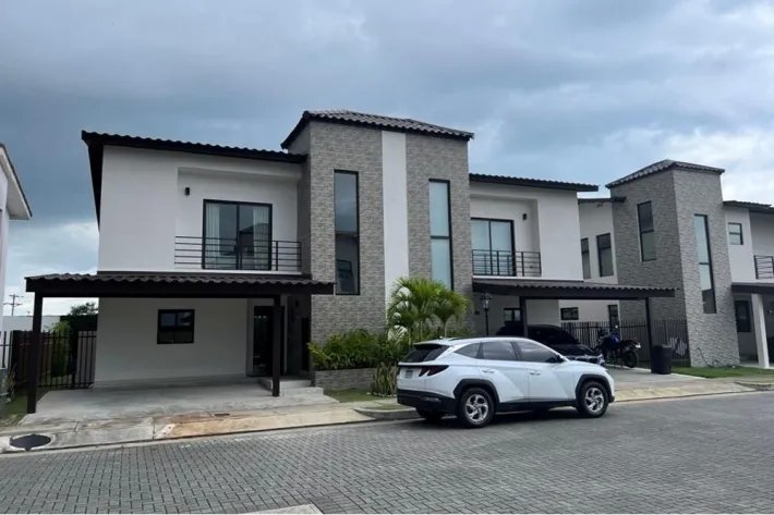 Se vende casa en Costa Linda, Juan Díaz