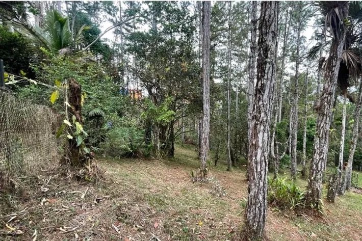 Se vende terreno con cabaña en Altos de Cerro Azul, Chilibre