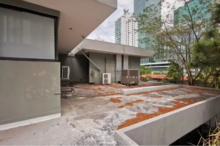 Venta de casa en esquina en Punta Paitilla, Panamá