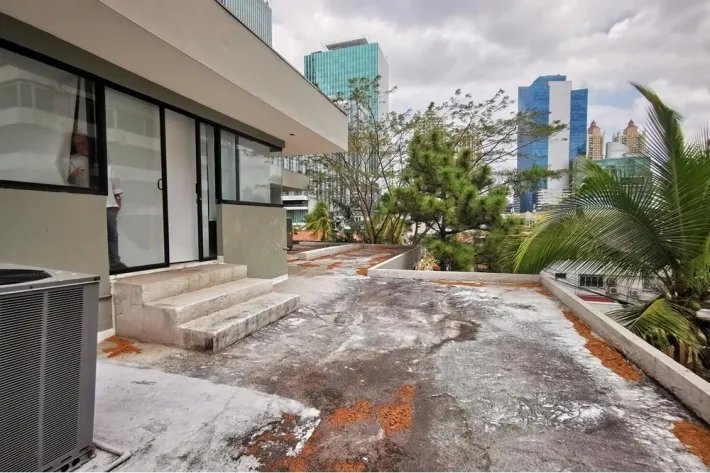 Venta de casa en esquina en Punta Paitilla, Panamá