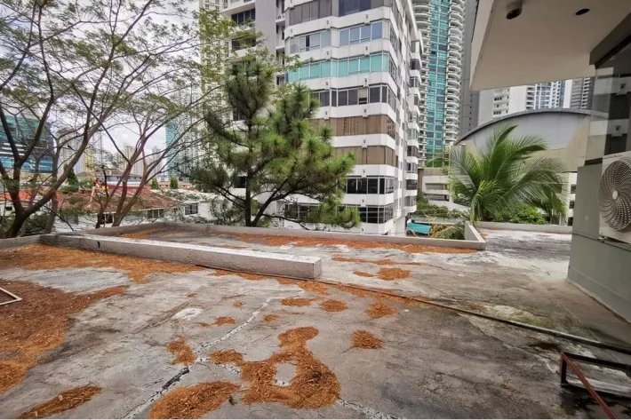 Venta de casa en esquina en Punta Paitilla, Panamá