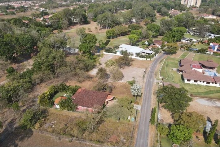 Se vende lote de terreno en Club de Golf de Coronado