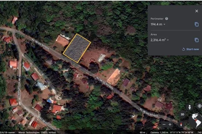 Se vende terreno en Cerro Azul (Las Nubes)