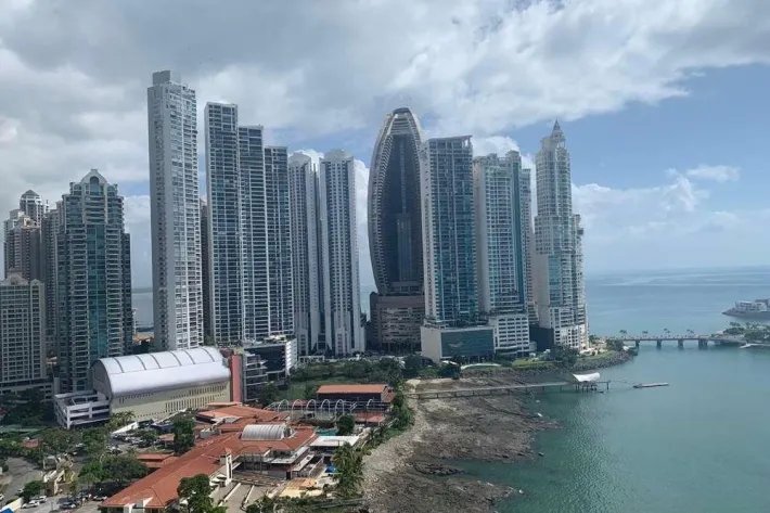 Venta de apartamento en Ocean Front Luxury Penthouses, Paitilla
