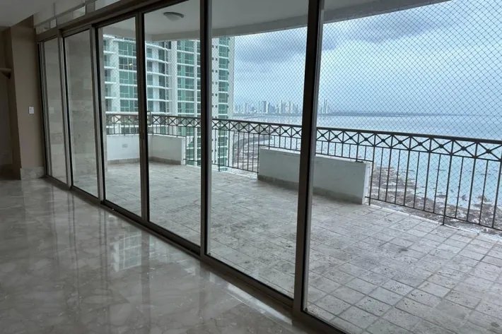 Venta Apartamento en Pacific Point Torre 200 Punta Pacifica
