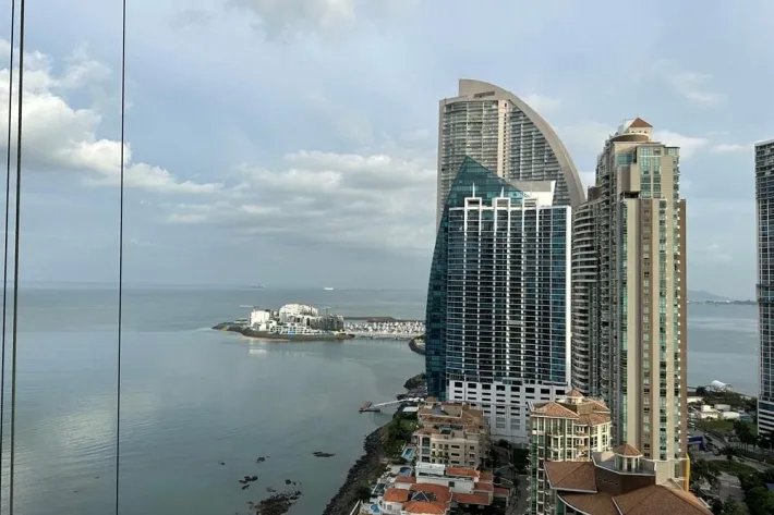 Venta de apartamento en Pacific Point Torre 400, Punta Pacifica