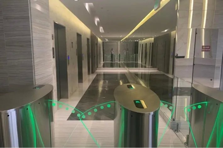 Office for rent at The Towers Business Plaza, San Francisco