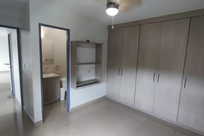 Se alquila apartamento en Condado del Rey