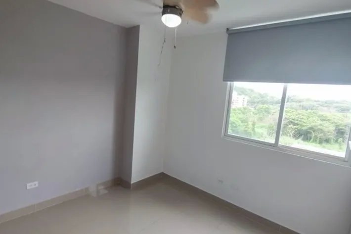 Se alquila apartamento en Condado del Rey