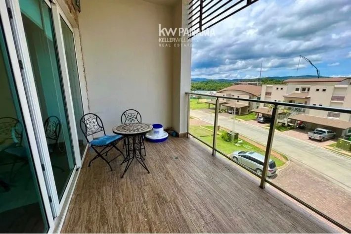 Pre-venta de apartamento en Playa Escondida Resort  Marina, Colón