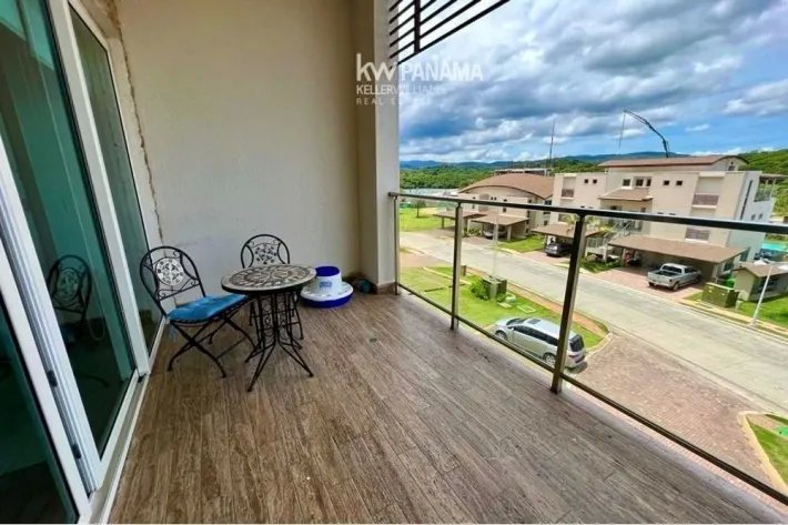 Pre-venta de apartamento en Playa Escondida Resort  Marina, Colón