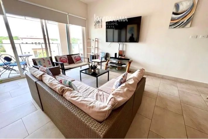 Pre-venta de apartamento en Playa Escondida Resort  Marina, Colón