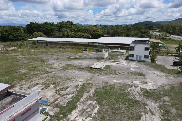 Alquiler de terreno y estructura en El Coco, Penonomé