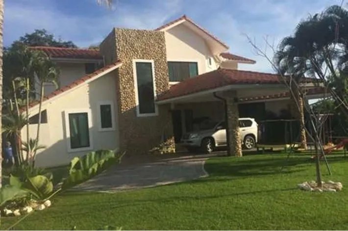Alquiler de casa amoblada en Coronado