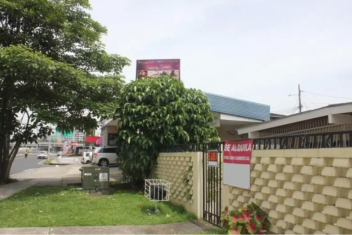 Se alquila casa para uso comercial en El Paical, Betania