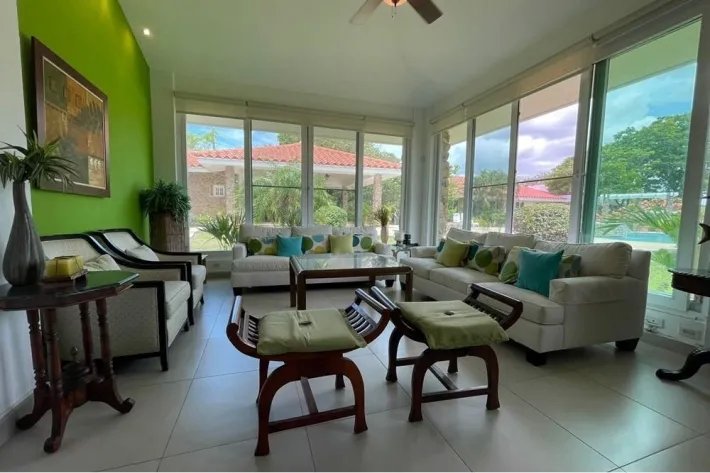 Se vende casa en Punta Barco Village, San Carlos