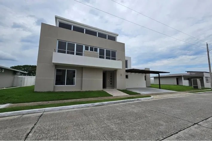 Venta de casa en Villa Sur, Costa Sur