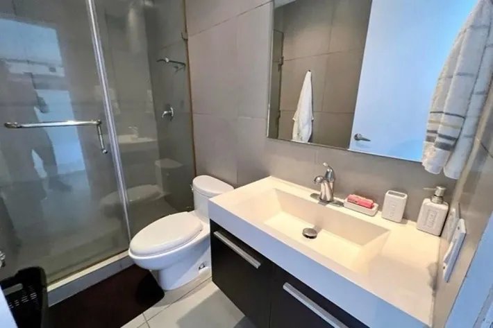 Alquiler de apartamento amoblado en Avenida Balboa