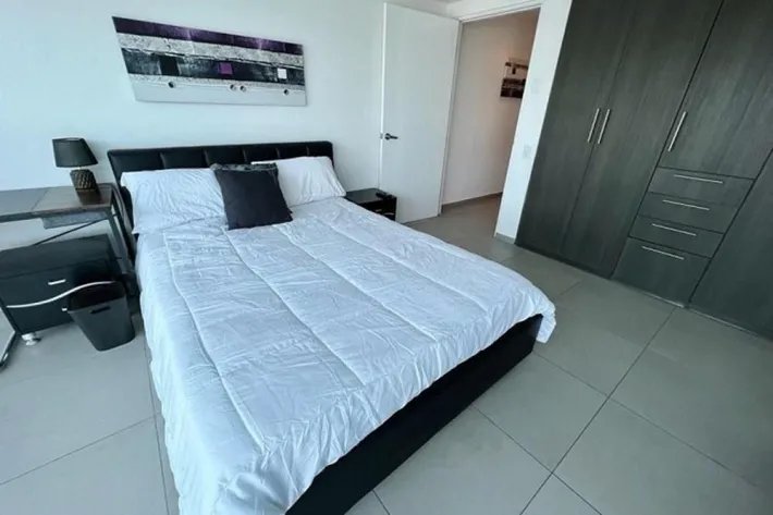 Alquiler de apartamento amoblado en Avenida Balboa
