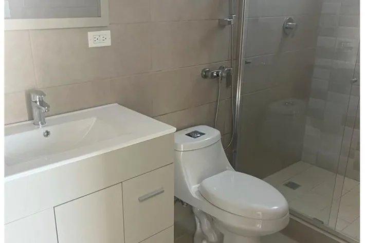 Venta de apartamento en PH Kings Park, Condado del Rey