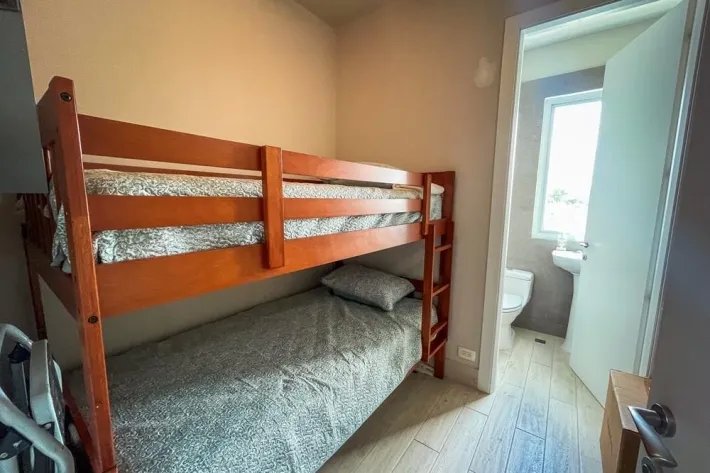Se vende apartamento en Punta Barco, San Carlos