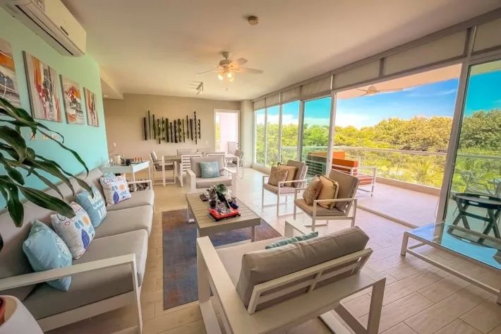 Se vende apartamento en Punta Barco, San Carlos