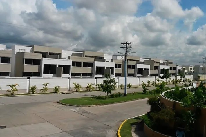 Venta casa en Costa Sur Village, Juan Díaz