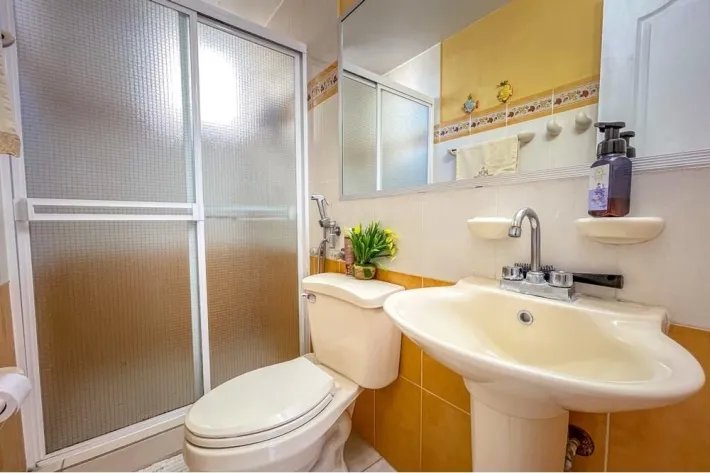 Se vende apartamento en PH McGregor Hill, Condado del Rey