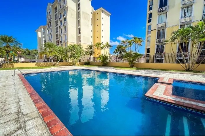 Se vende apartamento en PH McGregor Hill, Condado del Rey