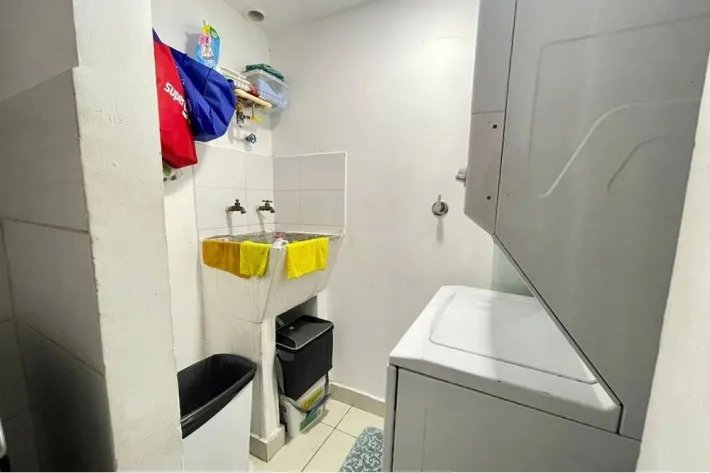Se vende apartamento en Vía España