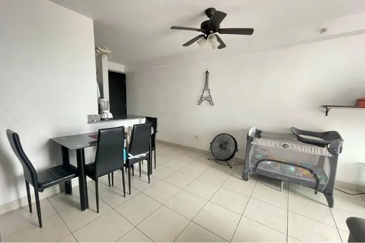 Se vende apartamento en Vía España