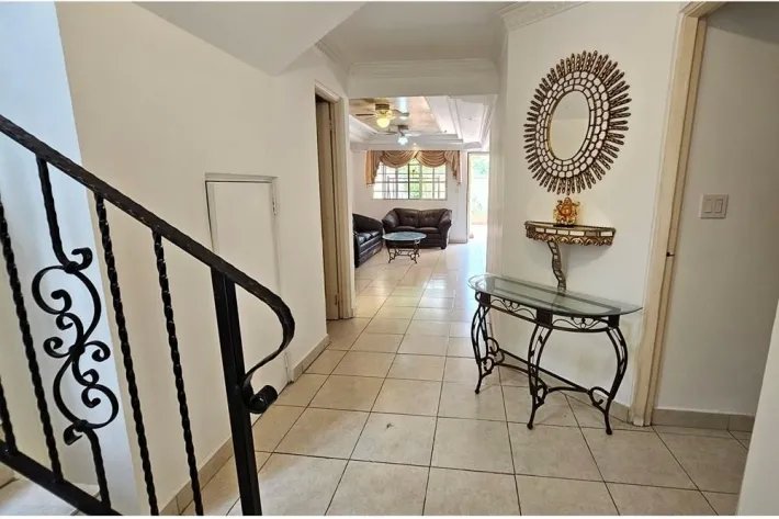 Se alquila casa duplex en Dorado Lakes, Condado del Rey