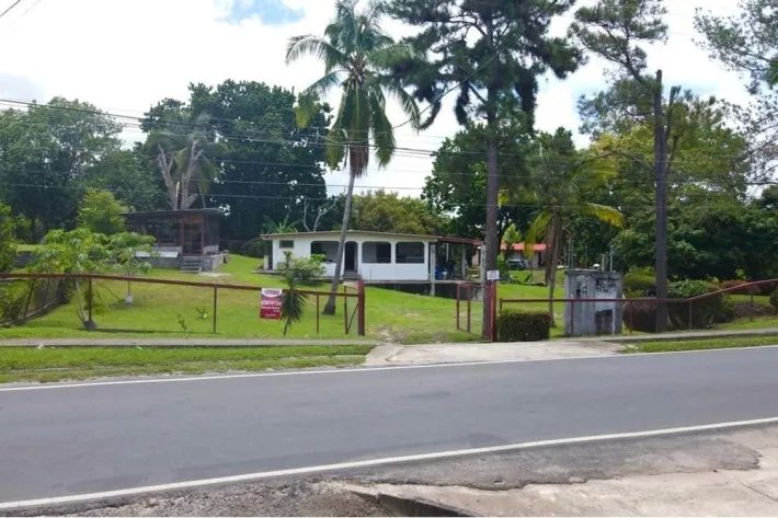 Venta de finca residencial o comercial en Las Lajas, Coronado