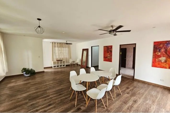 Venta de casa comercial en Obarrio