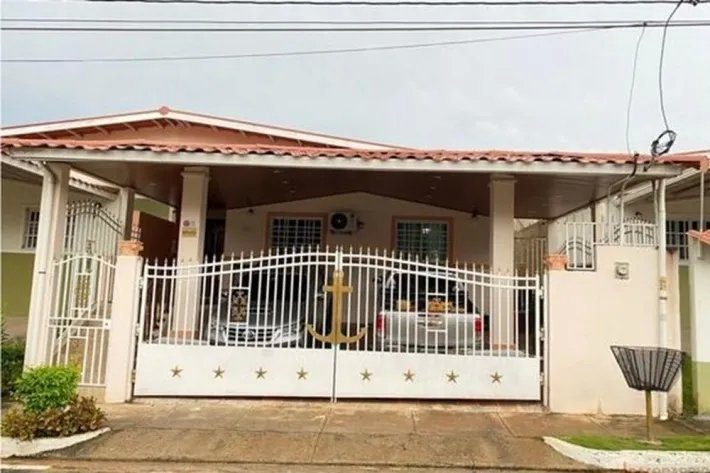 House for sale in Altos del Campo, La Chorrera