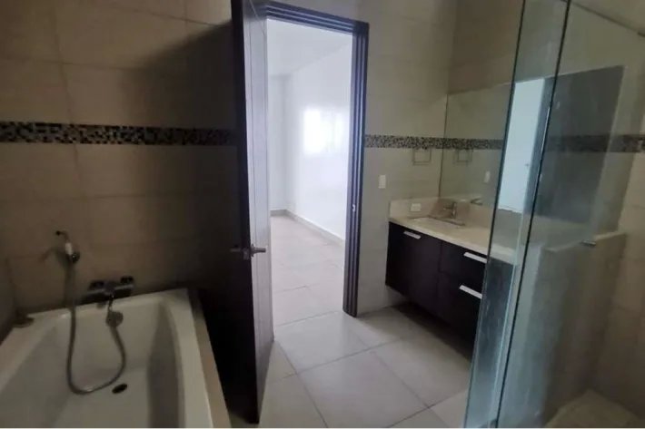 Venta de apartamento en Punta Pacífica, Panamá