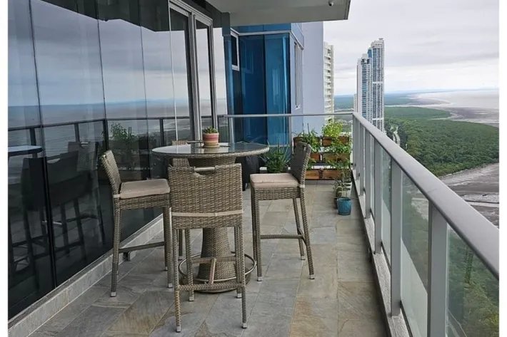 Luxury furnished apartment for sale in Costa del Este, Panama