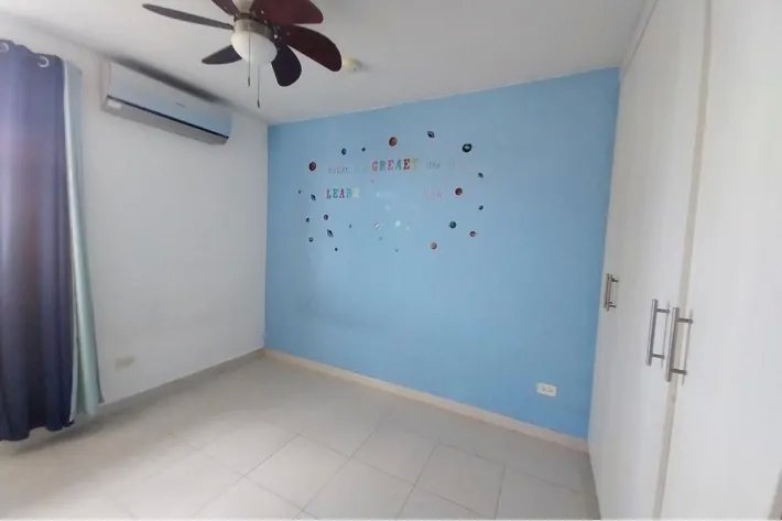 Se vende apartamento en Versalles, Panamá