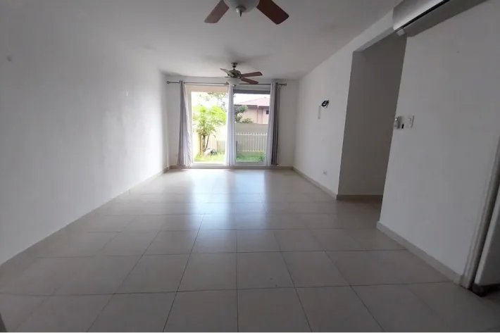 Se vende apartamento en Versalles, Panamá
