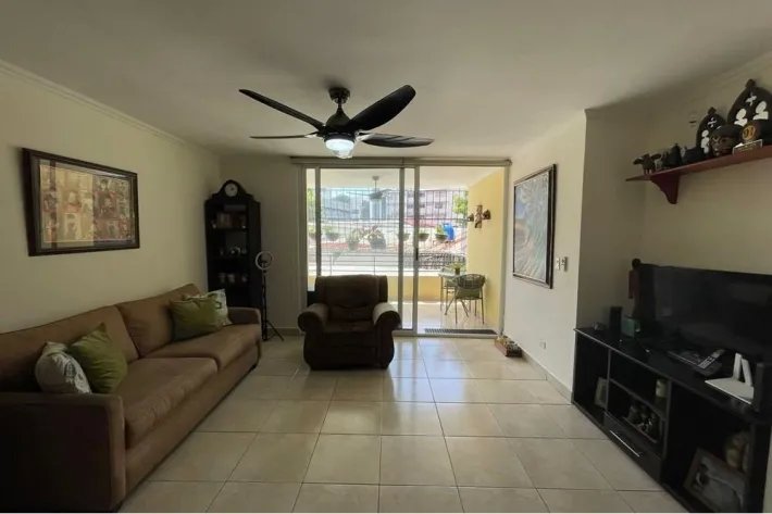 Venta de apartamento en PH Pacific Garden, Via Porras