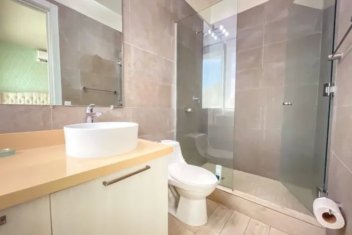 Se vende apartamento en Punta Barco, San Carlos