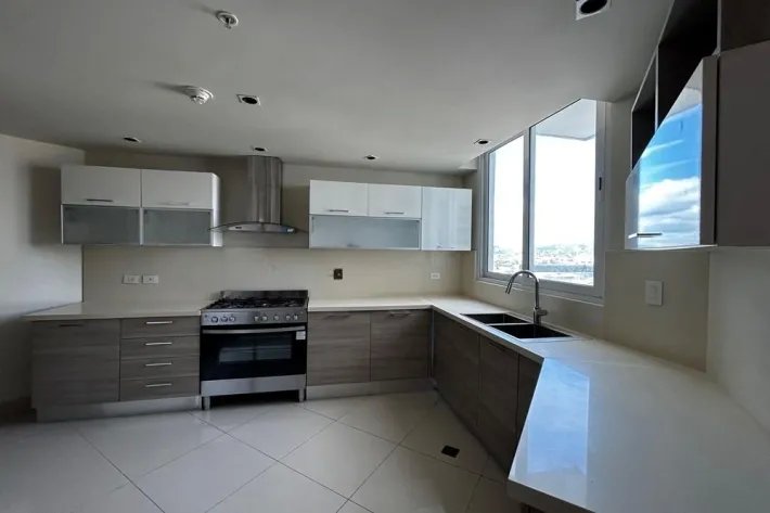 Alquiler de apartamento en The Regent, Costa del Este