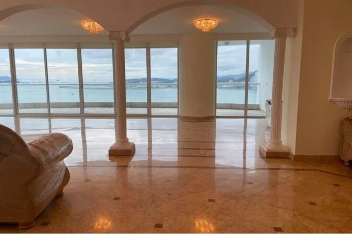 Venta de apartamento en The Point, Punta Paitilla