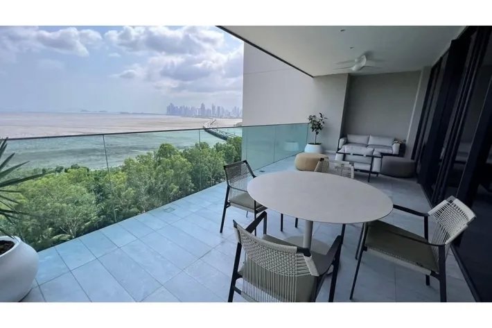 Seaview apartment for sale in Costa del Este, Panama City
