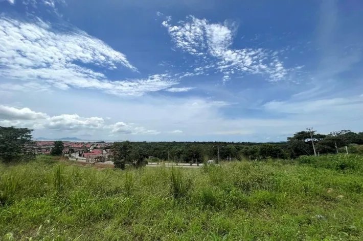 Venta de terreno en La Chorrera, detrás del Hospital Solano