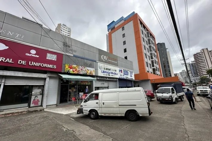 Alquiler de local comercial en Plaza Inca, Avenida Manuel Espinosa, Bella Vista